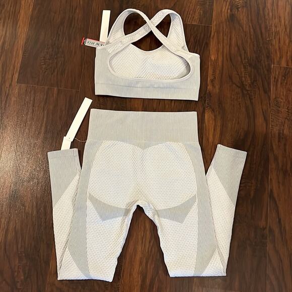 New Mix Active Set, Sports Bra & Seamless Leggings - NWT - Size L - Picture 7 of 11